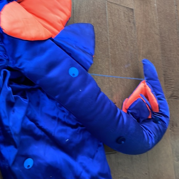 Dinosaur Costume - Picture 8 of 10